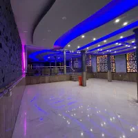 ۶۰۰ متر  / کافه ، رستوران / با جواز سفره خانه