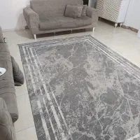 یک عدد فرش شیش متری در حد با مبل هشت نفره