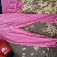 لباس ژیمناستیک و دست کش روپایی