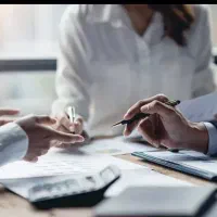 استخدام منشی خانم/بدون سابقه کار،حقوق ۵۰تا۱۰۰تومان