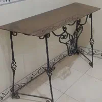 میز کنسول فرفورژه سنگین با شیشه
