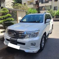 تویوتا لندکروزر ۲۰۱۰