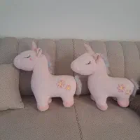 عروسک واسباب بازی