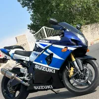 سوزوکی 1000
