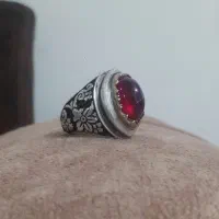 گوشی نوکیا و انگشتر ساعت سنگ