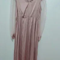 تعدادی لباس تمیز سالم