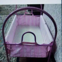 تخت یا گهواره کودک