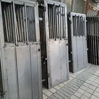 در انباری ورق کرکره‌ای