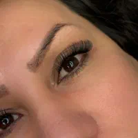 کاشت. لیفت .لمینیت مژه و ابرو
