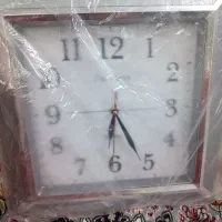 ساعت دیواری