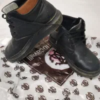 کفش چرم اصل  یکی دو. بار  استفاده  شده سایز 35