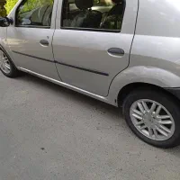 خودرو سواری یا وانت