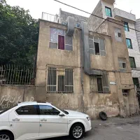 ملک-گلنکی-دو-نبش-64متری-بغل-دارد
