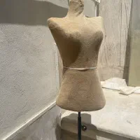 مانکن کاملا سالم