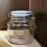 بانکه شیشه ای