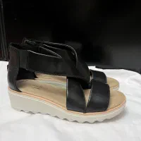 صندل زنانه Clarks اصل نو سایز ۳۷