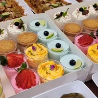 انواع فینگر فود برای مهمانی.سینی مزه.حلوا.خرما.