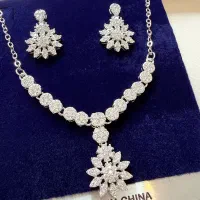 نیمست زنجیری جواهری گل خورشیدی سفید