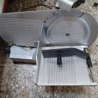 کالباس بر در حد نو