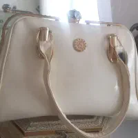 کیف ورنی سفید