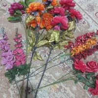 گل مصنوعی درچند رنگ و مدل