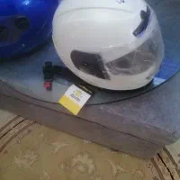 کلاه کاسکت رادین نو هستش، سفید رنگ، درحد نو ابیرنگ