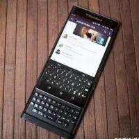 BlackBerry prive با صفحه نمایش خمیده اصل