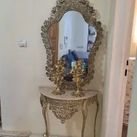 آیینه و کنسول شمعدان