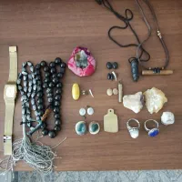 تعدادی اشیا قدیمی
