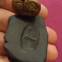 ۳ عدد نشان سنگی باستانی