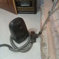 جارو برقی AEG سالم در حد نو معاوضه