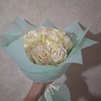 ۱۶ شاخه گل ربانی