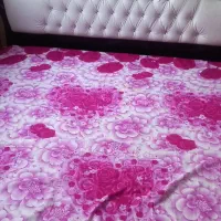 تخت دونفره و میز آرایش کاملا سالم