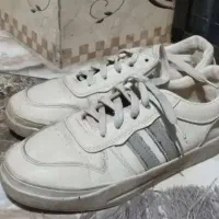 چند کتانی کم مصرف شده