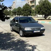 پژو 405 مدل 89 داخل کرم