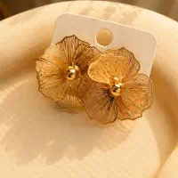 گوشواره های اقتصادی و مینا کاری امکان خرید قسطی