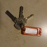 دسته کلید گم کردم در حوالی بلوار جمال الدین