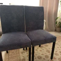 دو عدد صندلی