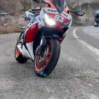 Cbr100 ۲۰۱۵|موتورسیکلت|میانه, |دیوار