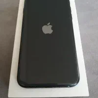 آیفون se 2020