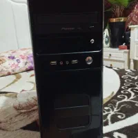 کیس کامپیوتر تمیز