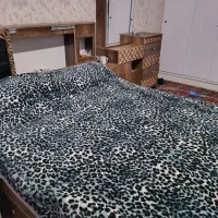 تخت و میزارابش کاملا سالم