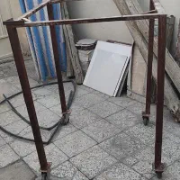 چهار پایه اهنی بلند