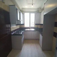 استاد معین  ۵۲متر پارکینگ و اسانسور