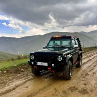 پاترول دودرب مشکی با لوازم