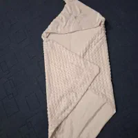 آغوشی و قنداق نوزاد