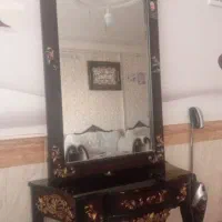 اینه با میز