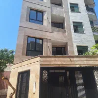 ۲۵۰ متر نوساز ۵ طبقه تک واحدی آسانسور۲پارکینگ