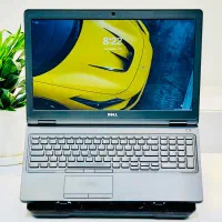 لپتاپ مهندسی Dell 3520 گرافیک مجزا i7 7820HQ تاچ