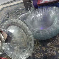 تعدادی ظرف انگشتی و شیرینیخوری